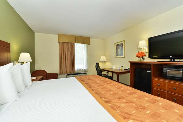  - SureStay Plus by Best Western Wytheville - I-77, Exit 41