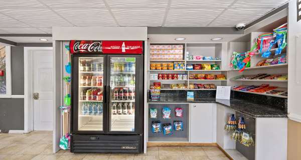  - Best Western Plus Holiday Sands Inn & Suites Norfolk