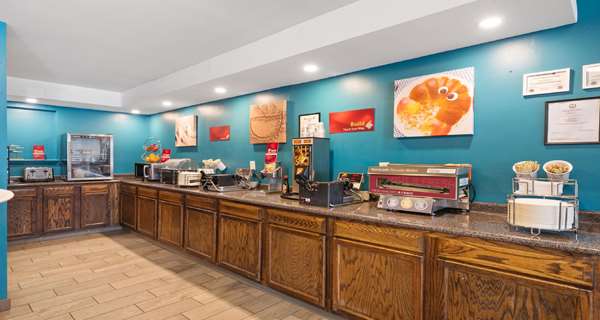 Restaurant - Best Western Plus Holiday Sands Inn & Suites Norfolk