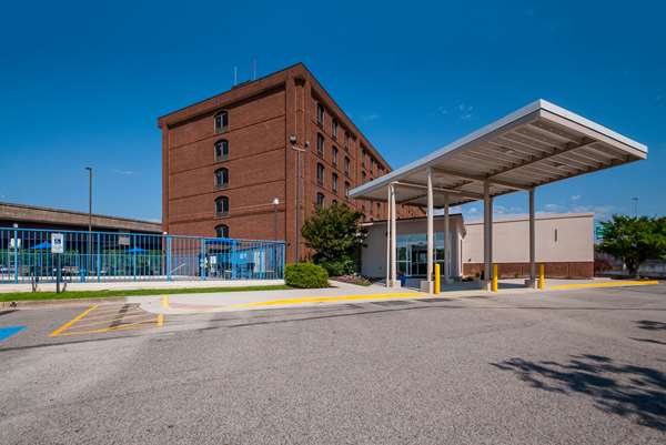 Exterior view - Best Western Hotel Springfield Mall Springfield - I-95 & I-495, Exit 169