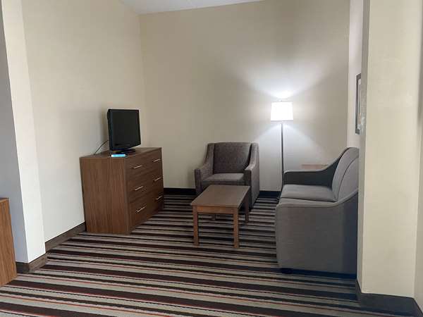 Suite - Best Western Windsor Inn & Suites Danville