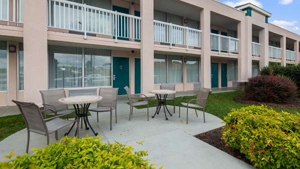  - Best Western Lexington Inn - I-64, Exit 55