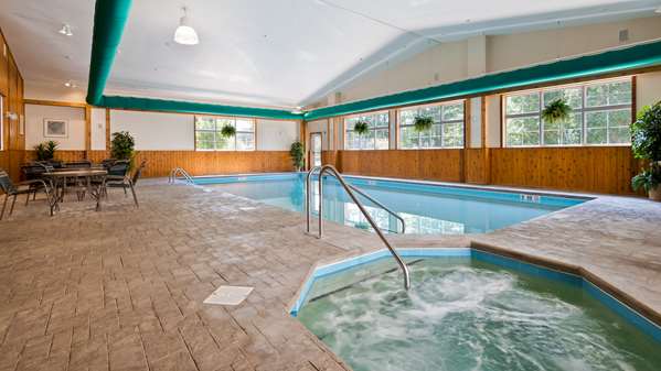 Pool - Best Western Plus Crossroads Inn & Suites Gordonsville