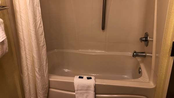  - Best Western Plus Crossroads Inn & Suites Gordonsville