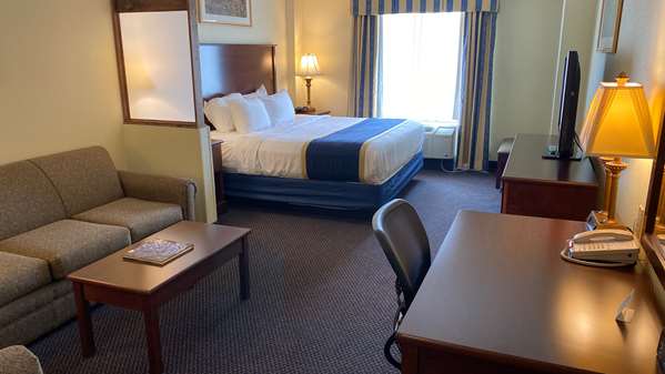 Suite - Best Western Plus Crossroads Inn & Suites Gordonsville