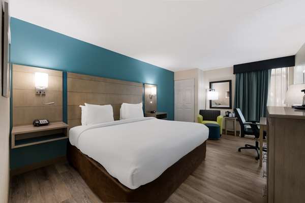  - Best Western Hampton Coliseum Inn