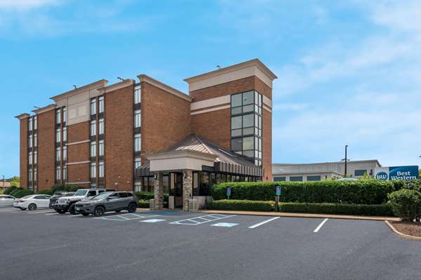 Exterior view - Best Western Hampton Coliseum Inn