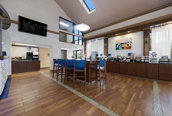 Amenities - Best Western Hampton Coliseum Inn