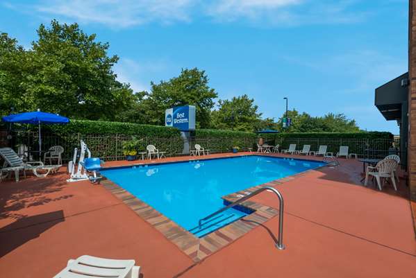 Pool - Best Western Hampton Coliseum Inn