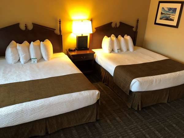  - Best Western Lakewood Motor Inn