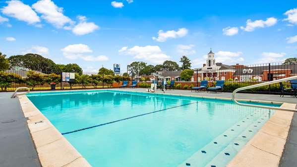 Pool - Best Western Lakewood Motor Inn