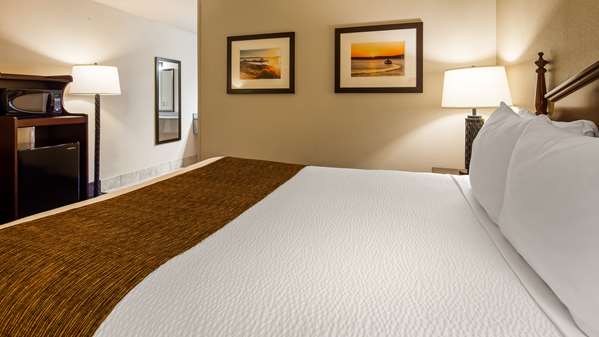  - Best Western Lakewood Motor Inn