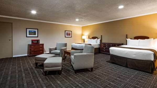 Suite - Best Western Lakewood Motor Inn