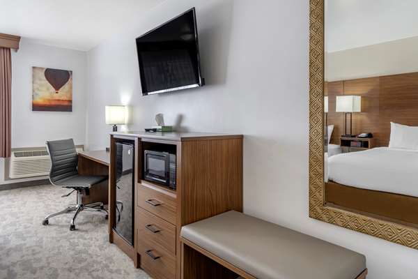  - Best Western Plus Lake Front Hotel Moses Lake