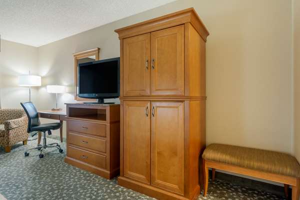  - Best Western Plus Harbor Plaza Hotel Oak Harbor