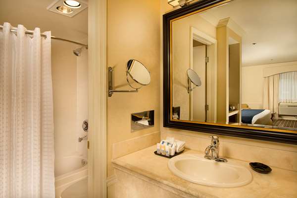  - Best Western Premier Plaza Hotel & Conference Center Puyallup