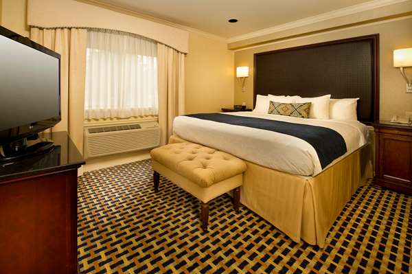 Suite - Best Western Premier Plaza Hotel & Conference Center Puyallup