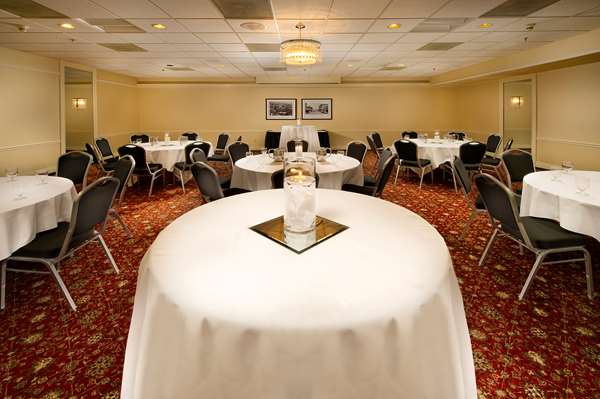  - Best Western Premier Plaza Hotel & Conference Center Puyallup