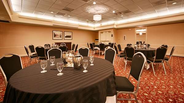  - Best Western Premier Plaza Hotel & Conference Center Puyallup