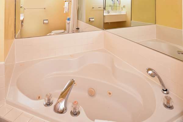  - Best Western Sky Valley Inn Monroe