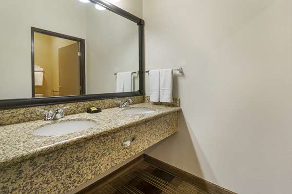  - Best Western Plus The Inn at Horse Heaven Prosser