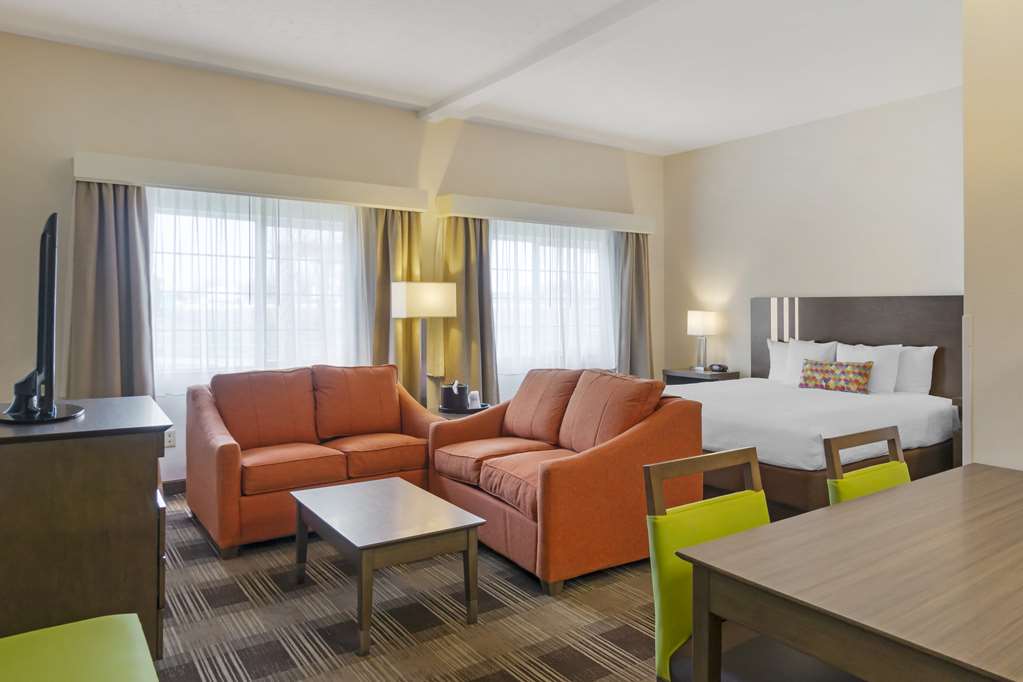 Best Western Plus The Inn at Horse Heaven-guestroom-Guest Room,On-Site.jpg
