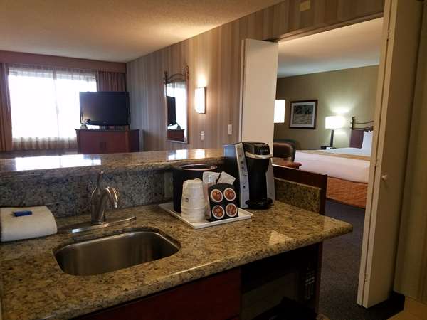 Suite - Best Western Cascadia Inn Everett - I-5, Exit 194