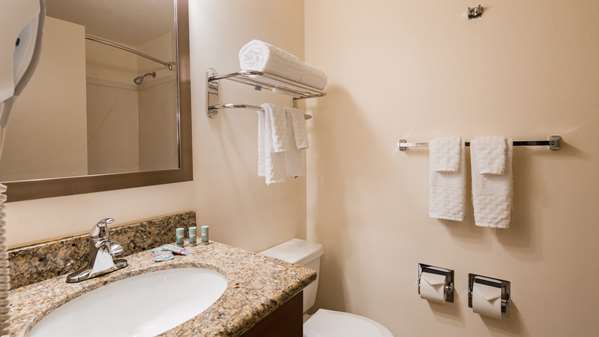  - Best Western Cascadia Inn Everett - I-5, Exit 194