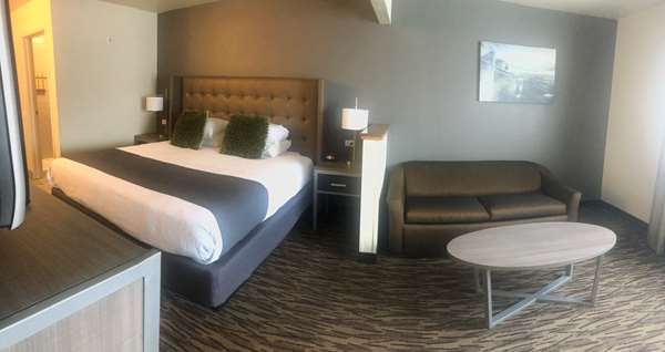  - Best Western Plus Peppertree Airport Inn Spokane - I-90, Exit 276