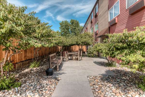 Exterior view - Best Western Plus Yakima Hotel - I-82, Exit 31