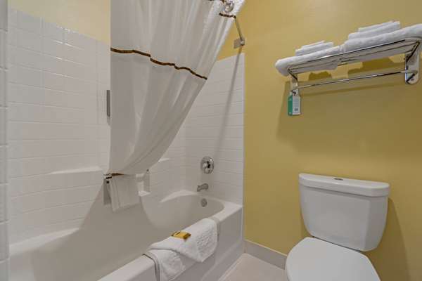  - Best Western Plus Park Place Inn & Suites Chehalis - I-5, Exit 76