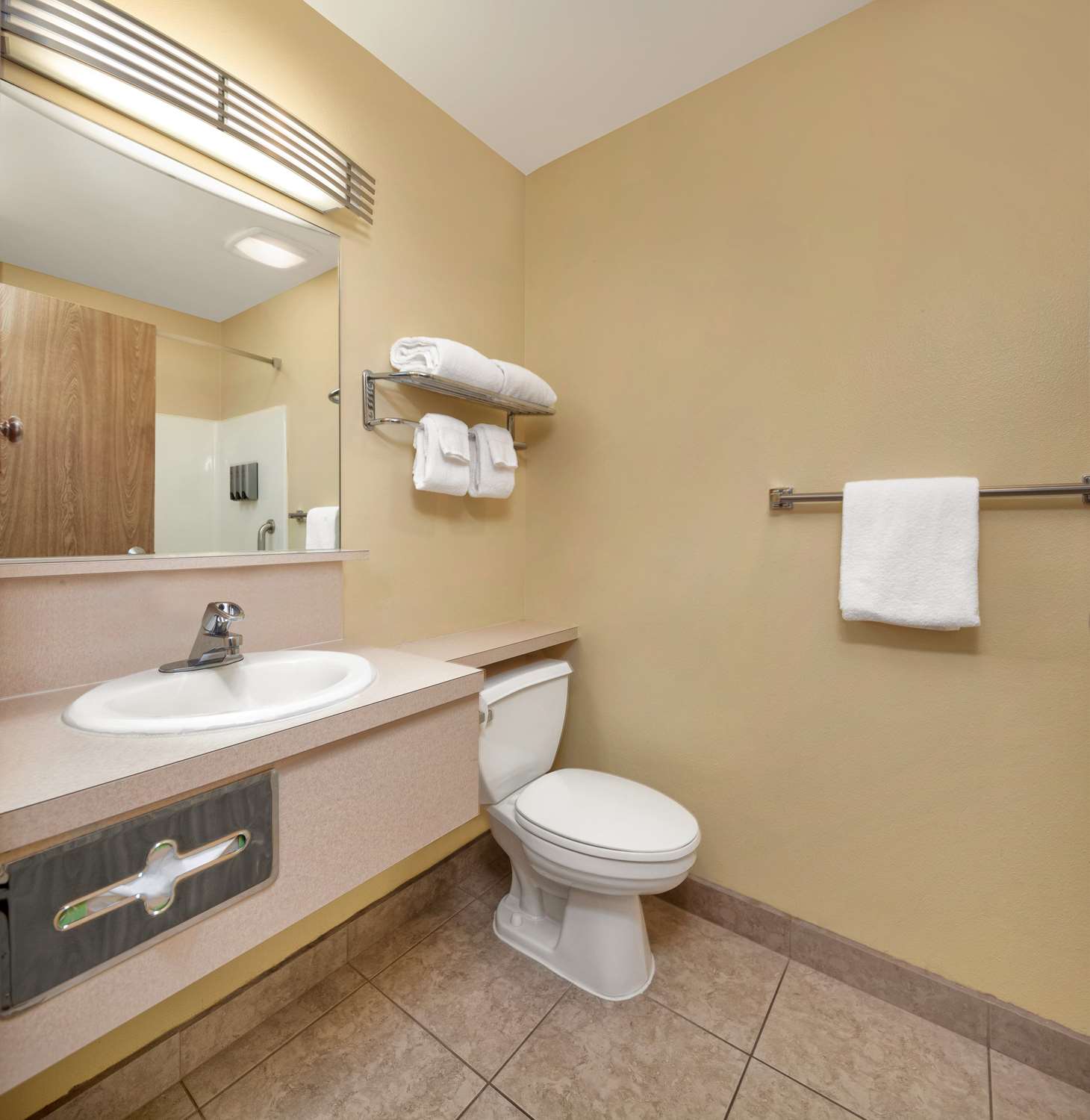 Best Western Plus Executive Residency Navigator Inn & Suites Everett ...