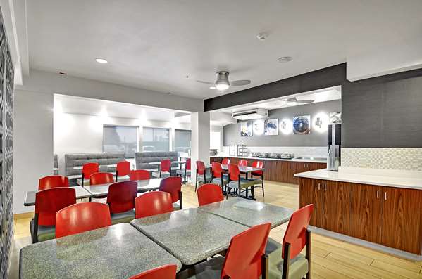 Amenities - Best Western Plus Executive Residency Navigator Inn & Suites Everett