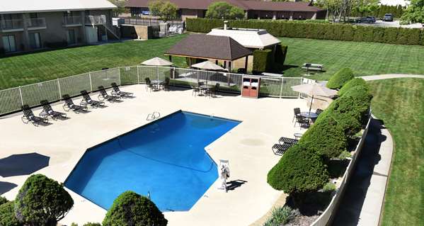 Pool - Best Western Plus Ahtanum Inn Yakima - I-82, Exit 36