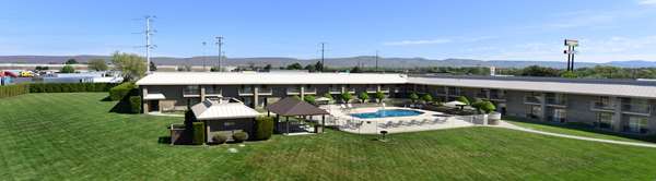 Exterior view - Best Western Plus Ahtanum Inn Yakima - I-82, Exit 36