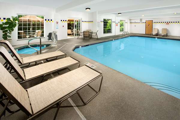 Pool - Best Western Plus Vancouver Mall Hotel & Suites - I-205, Exit 30
