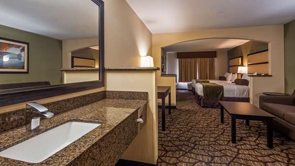  - Best Western Plus Vancouver Mall Hotel & Suites - I-205, Exit 30