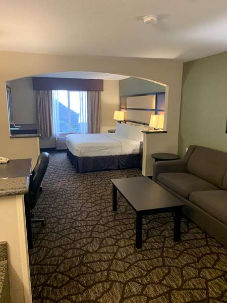  - Best Western Plus Vancouver Mall Hotel & Suites - I-205, Exit 30