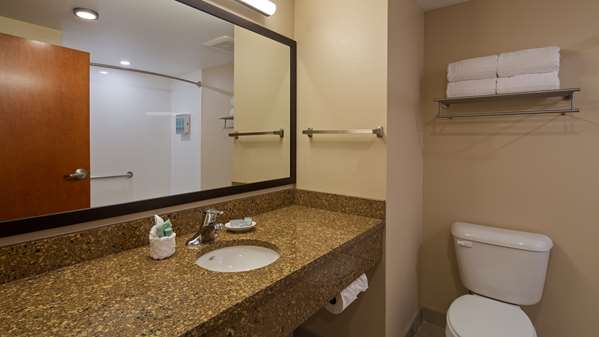  - Best Western Plus Bronco Inn Ritzville - I-90, Exit 221