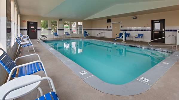 Pool - Best Western Plus Bronco Inn Ritzville - I-90, Exit 221