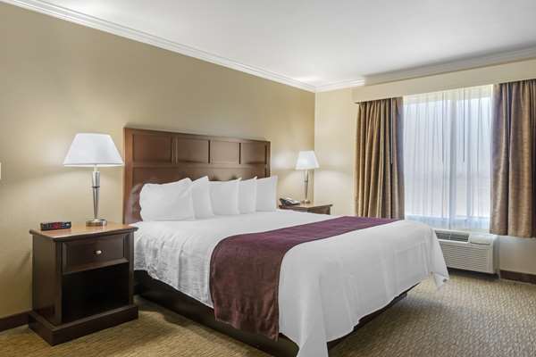  - Best Western Plus Grapevine Inn Sunnyside