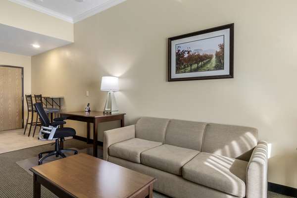  - Best Western Plus Grapevine Inn Sunnyside