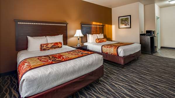  - Best Western Plus Battle Ground Inn & Suites