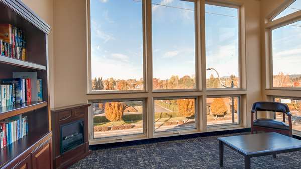  - Best Western Plus Battle Ground Inn & Suites