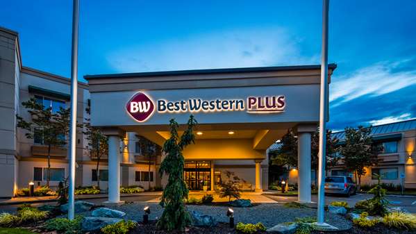 Exterior view - Best Western Plus Edmonds Harbor Inn