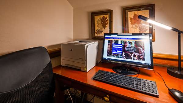 Conference Area - Best Western Plus Edmonds Harbor Inn