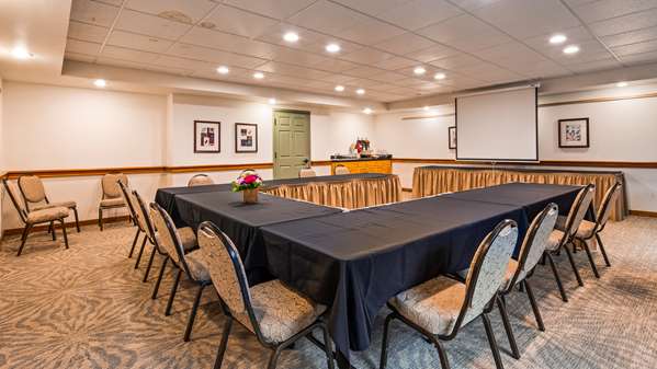  - Best Western Plus Edmonds Harbor Inn