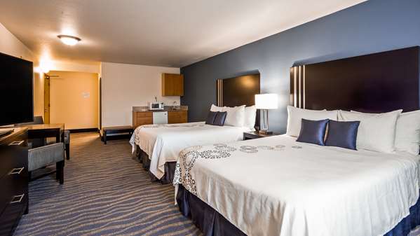  - Best Western Plus Edmonds Harbor Inn