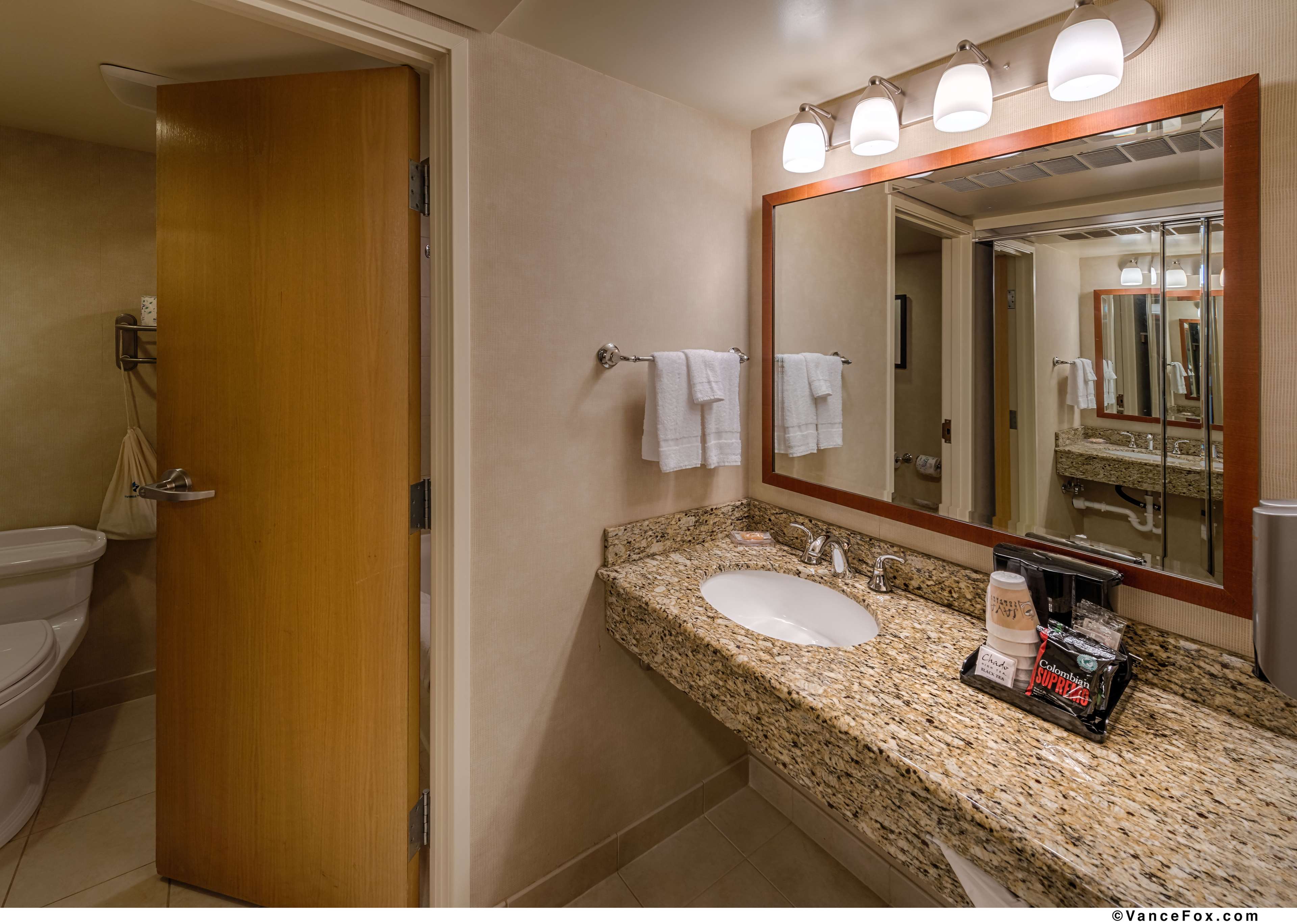 Best Western Plus Silverdale Beach Hotel Room Type - 1 King Bed, Non-Smoking, Partial Water View, Balcony, Microwave And Refrigerator Best Western Plus Silverdale Beach Hotel Room Type - 1 King Bed, Non-Smoking, Partial Water View, Balcony, Microwave And Refrigerator