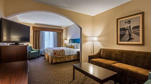 Suite - Best Western Plus Dayton Hotel & Suites